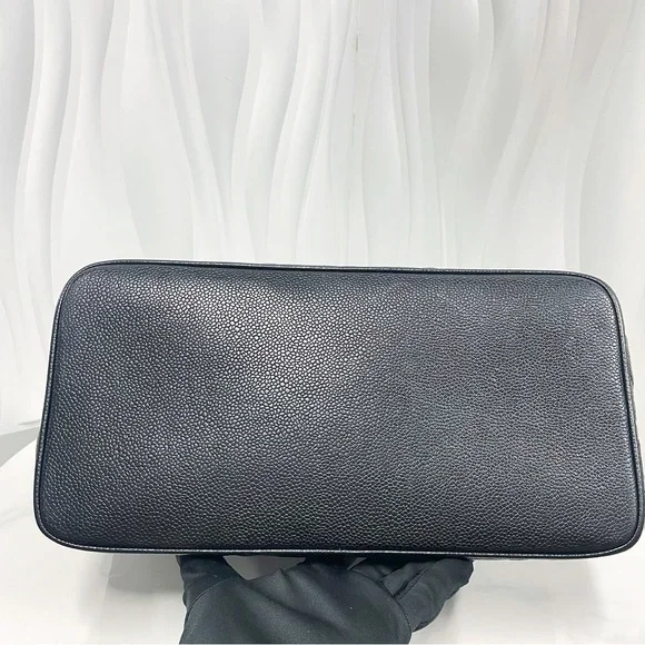 Chanel Black Caviar Leather Quilted Tote Bag - Picture 5 of 11